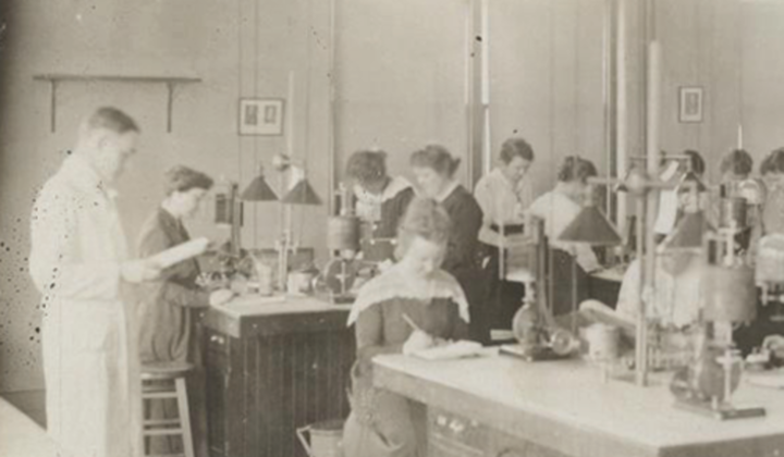 1918 Physiology Lab in Millard Hall